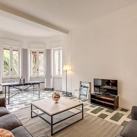 Aweshomeitaly - Bay Windows Apartment La Spezia Luaran gambar