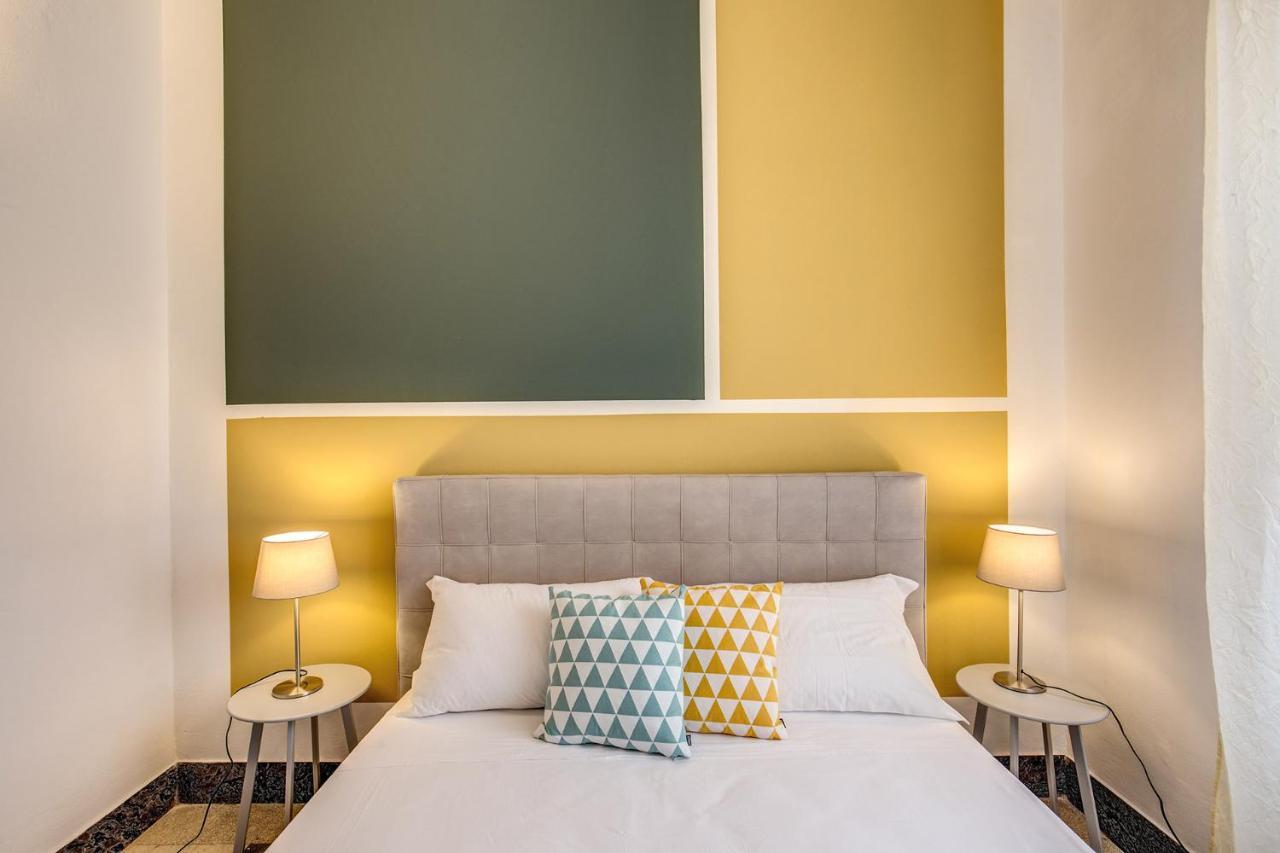 Aweshomeitaly - Bay Windows Apartment La Spezia Luaran gambar
