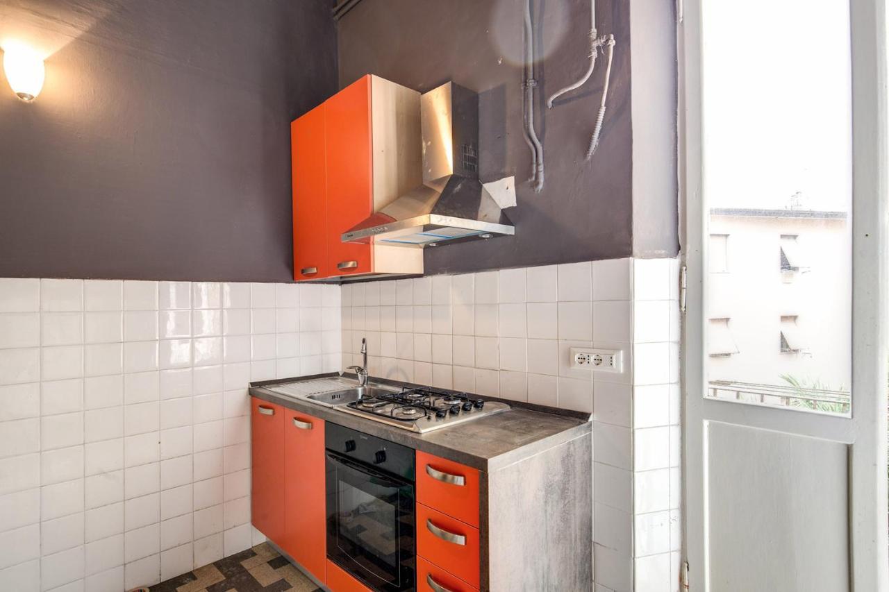 Aweshomeitaly - Bay Windows Apartment La Spezia Luaran gambar