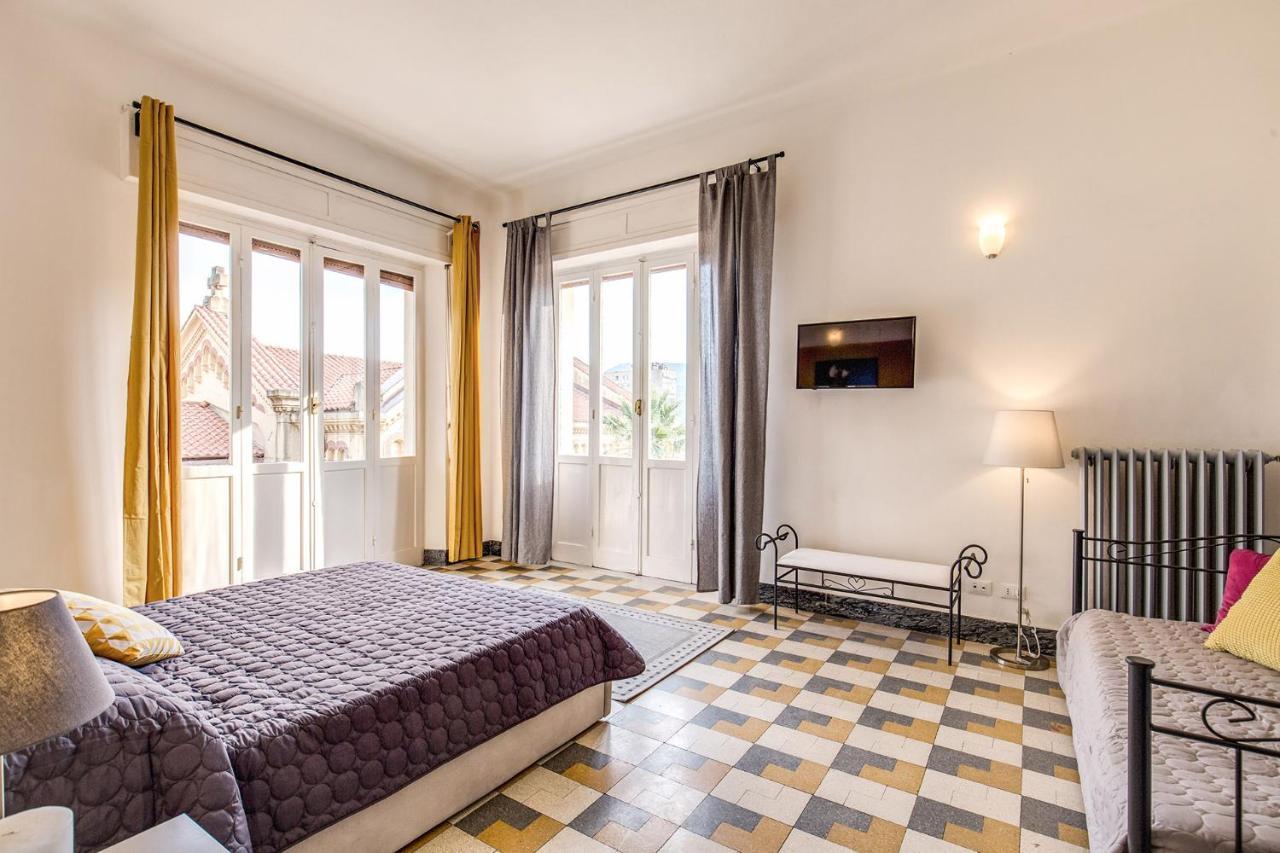 Aweshomeitaly - Bay Windows Apartment La Spezia Luaran gambar