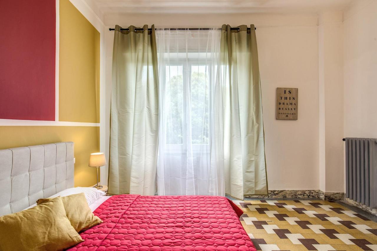 Aweshomeitaly - Bay Windows Apartment La Spezia Luaran gambar
