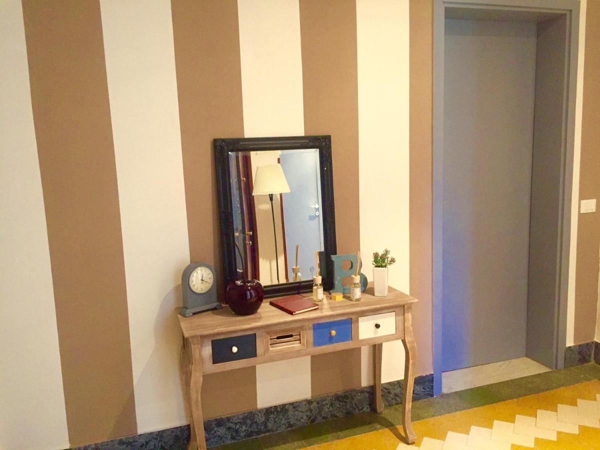 Aweshomeitaly - Bay Windows Apartment La Spezia Luaran gambar