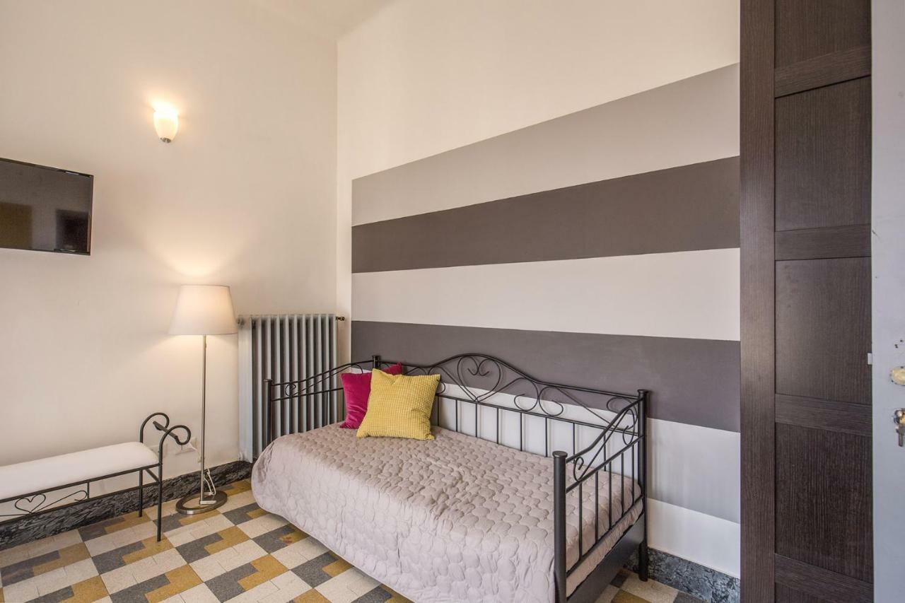 Aweshomeitaly - Bay Windows Apartment La Spezia Luaran gambar